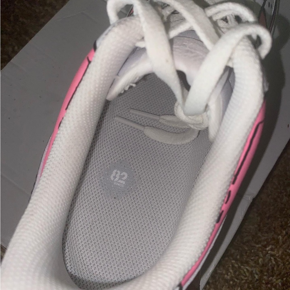 Good shoes - Picture 8 of 9